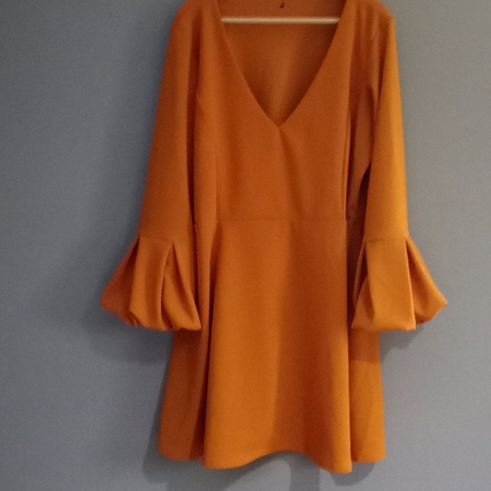 Boohoo size 20 mustard color midi dress